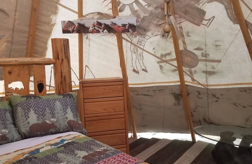 Florence Ski Chalet | Come Stay in a Tipi With WIFI