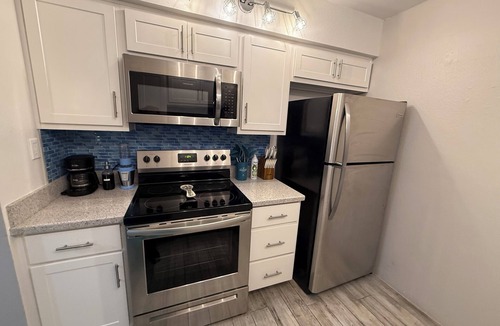 Entertainment District Condo | Condo w POOL/1bd1ba/sleeps4/Oldtown Scottsdale/pet friendly