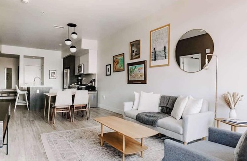 Highland Condo | Contemporary Cool Lifestyle Loft | Zuni Lofts