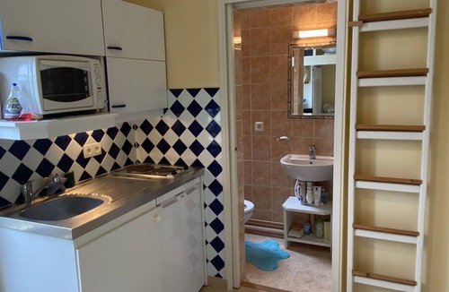 Cabourg Apartment | Convenient studio steps from the beach - 2 guests
