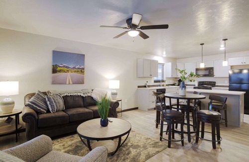 Butte House | Copper King Extended Stay Collection - 2 Bedroom Duplex