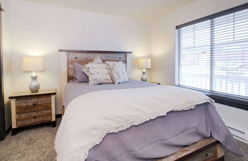 Butte House | Copper King Extended Stay Collection - 2 Bedroom Duplex