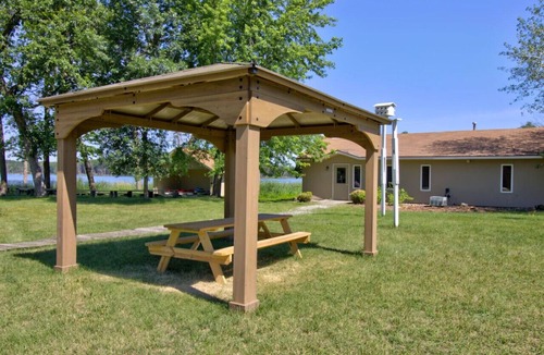 Clitherall Cottage | Cottage II | Minnesota Lake Home Resort | Studio-Style Cottage | Legacy Lakeside Resort