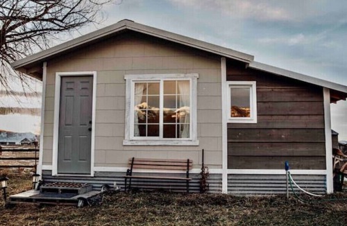 St. Ignatius Cottage | Country Cottage with woodfired sauna