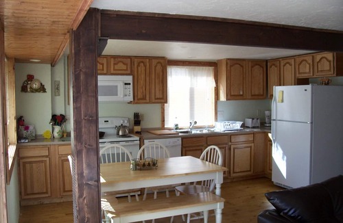 Emigrant Cottage | Country Cottage (Yellowstone 20 min. away) Secluded - Wi-Fi (sleeps 4-6)