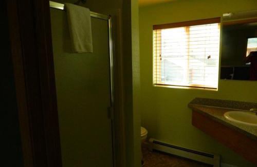 Livingston Hotel | Country Motor Inn