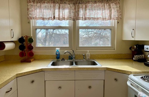 Miles City Apartment | Cowtown Getaway Upper Level Apartment