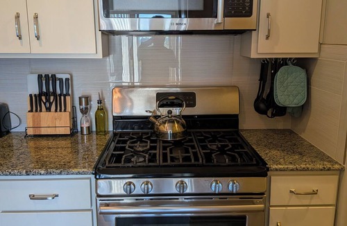Colorado Springs Apartment | Cozy 1-bedroom apartment in beautiful Colorado Springs with AC