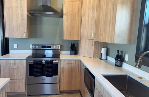 Beaverhead County Cabin | Cozy 2 bedroom cabin with loft in Polaris sleeps 6