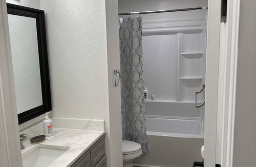 Billings House | Cozy 4 bedroom home- near airport