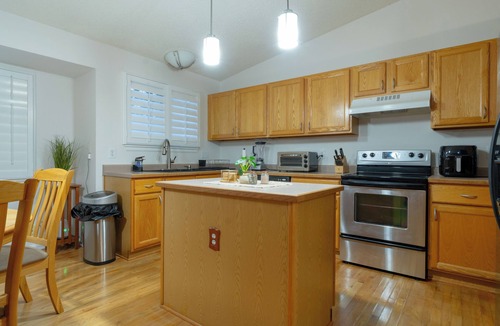 Westridge House | Cozy and Spacious 3BR Home !