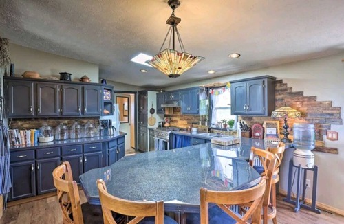 Hot Springs House | Cozy Black Hills Home on 13 Acres w/Deck & Views!