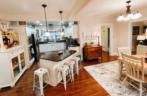 Malta House | Cozy, clean and comfortable 3 bedroom Craftsman in Malta!