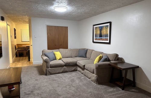 Idaho Falls Apartment | Cozy Corner at College Center of Town Sleeps 4