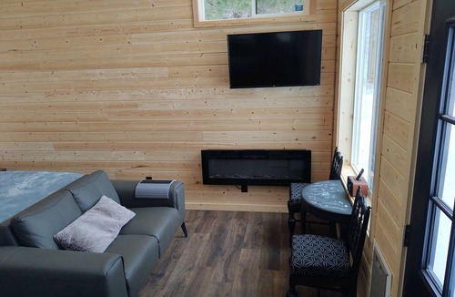 Haugan House | Cozy cottage next to St Regis River and Hiawatha trail system
