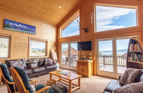 Island Park Cabin | Cozy Henrys Lake Escape - 20 Miles to Yellowstone!