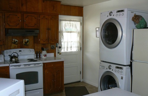 Gardiner House | Cozy Home 10 blocks from Yellowstone Park