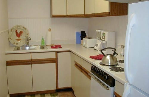 Downtown Bozeman Condo | Cozy home in historic Downtown Bozeman, amazing location - Fish Tales on Main Street!