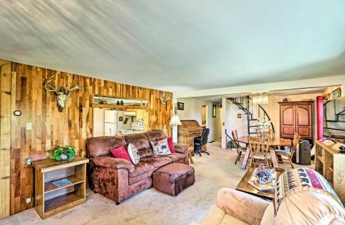 Kalispell House | Cozy Montana Lake View Getaway - Fish and Hike!