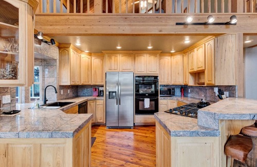 Darby Cabin | Cozy Mountain Cabin Close to Town
