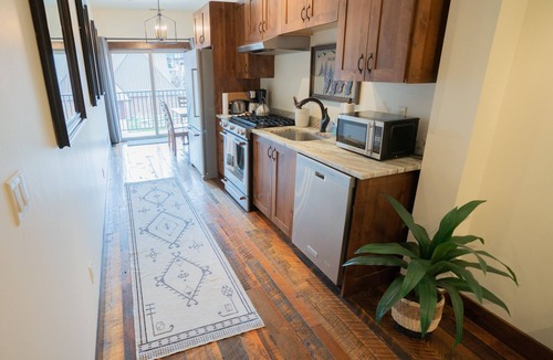 Whitefish Condo | Cozy Studio in the center of downtown Whitefish