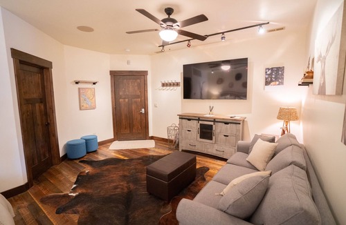 Whitefish Condo | Cozy Studio in the center of downtown Whitefish