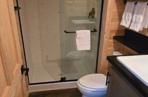 Page Cabin | Cozy Tiny Home Sleeps 4 #12C-D