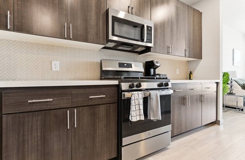 Roosevelt Apartment | CozySuites PHX RORO Gym, Pool, Pets, Parking! #16
