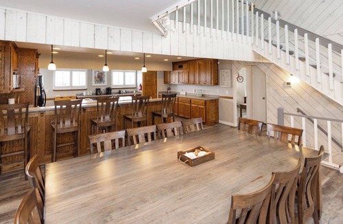 Sandbridge House | Crab Shack- 7 Bdrm, Semi OF, Pool Cabana, Game Room, Dog Friendly