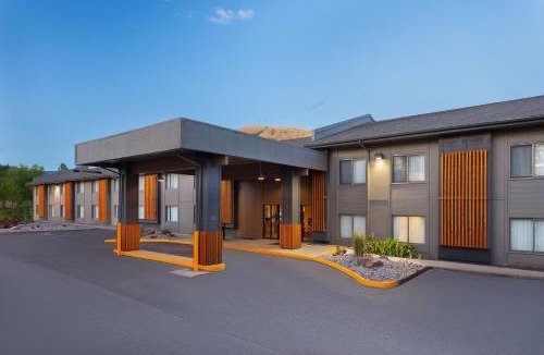 Heart of Missoula Hotel | Days Inn and Suites by Wyndham Downtown Missoula-University