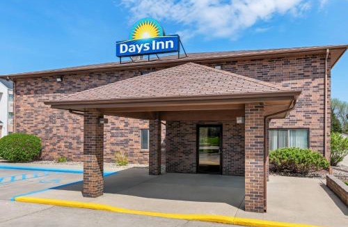 Grand Forks Hotel | Days Inn by Wyndham Columbia Mall