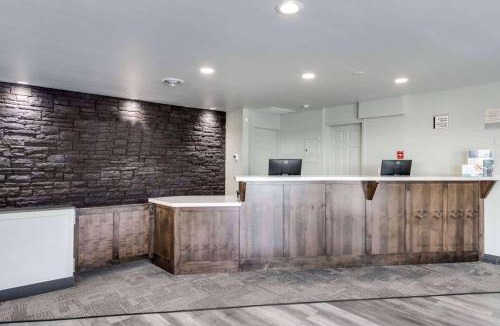 Spokane Hotel | Days Inn & Suites by Wyndham Spokane