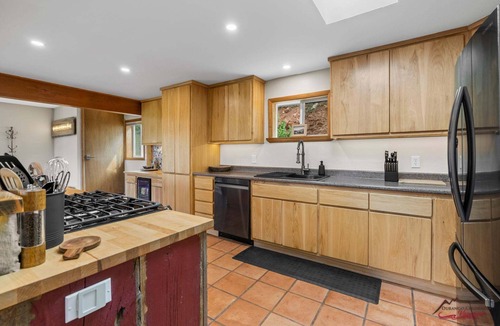 Durango House | Deck With Great Views, Hot Tub, A/C, Pet Friendly!