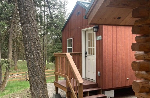 Kila Cabin | Deer Cabin at Cross WM Ranch - AC/Laundry included