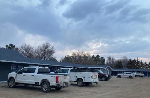 Miller Hotel | Dew Drop Inn Motel by OYO Miller SD