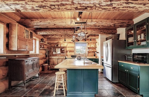 Mancos Cabin | Discover the Wild West in a Vintage Log Cabin - Minutes from Mesa Verde