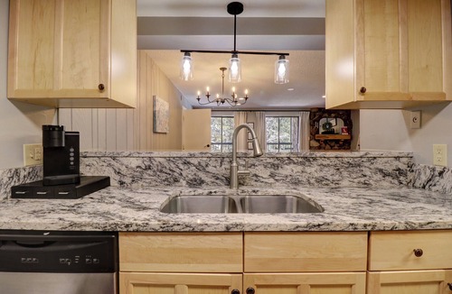 Copper Mountain Condo | Dog Friendly, Ski In/Ski Out Condo, Perfect Location, High Capacity CM325