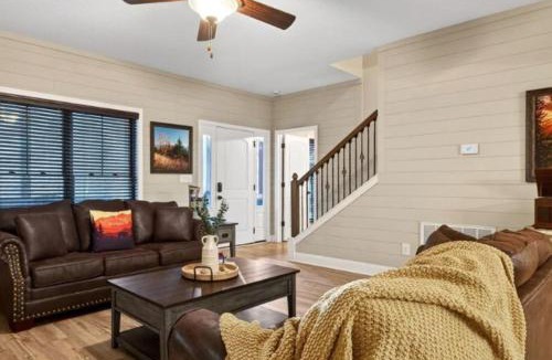 Pigeon Forge Ski Chalet | Dolly's Vacation