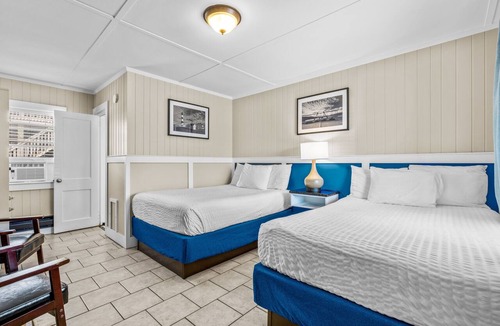 South Nags Head Hotel | Dolphin Oceanfront Motel