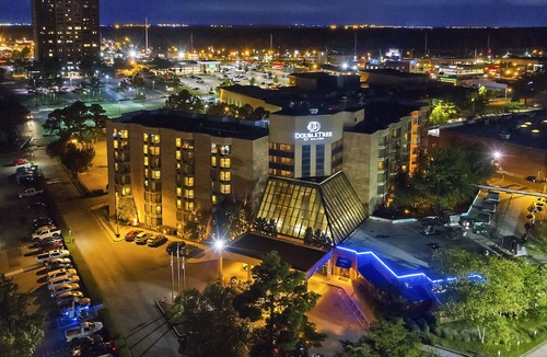 East Memphis Hotel | DoubleTree by Hilton Memphis