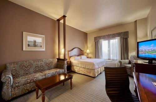 Gilbert Hotel | DoubleTree by Hilton Phoenix-Gilbert