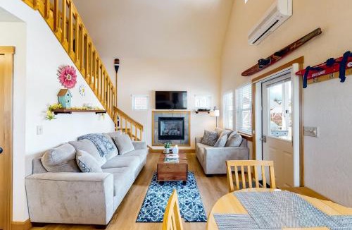 Dover Bay House | Dover Hideaway
