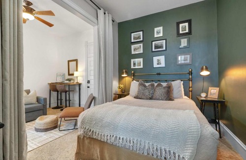 Salida Apartment | Downtown Palace Hotel Suite - Steps to Adventure