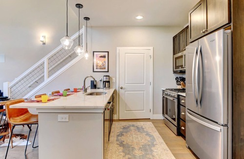 Rendezvous House | Downtown WP Cabin 44 I Private Hot Tub I Great Views I Bunk Room I Discounted Attractions