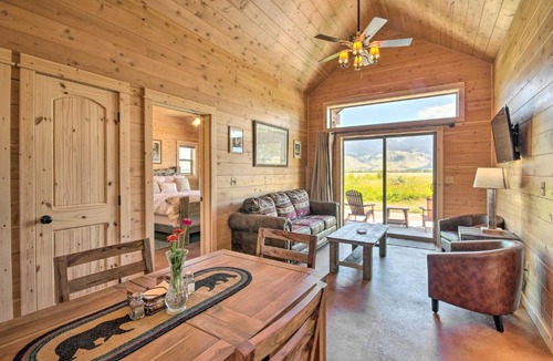 Livingston House | Dreamy Mountain-View Cabin Near Yellowstone!