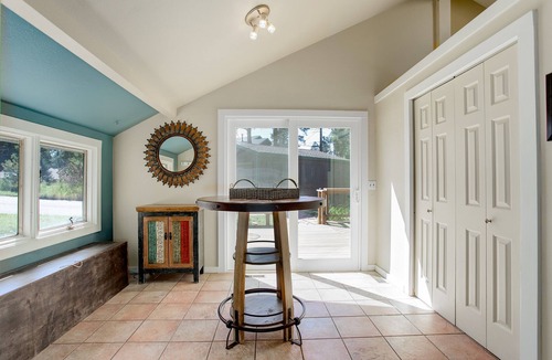 Mount Vernon House | Eclectic Mountain Home with Views and Amenities