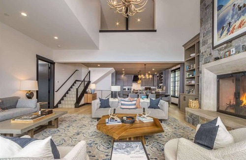 Big Sky Condo | Elegant Luxury Big Sky Retreat w/Hot Tub