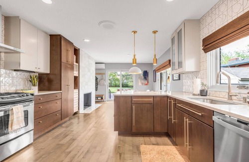 Old North Boulder House | Elegant Mid Century Modern Ranch - Walk to Pearl and Hiking! EV Charger on Site.