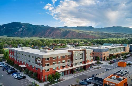 Basalt Hotel | Element by Marriott Basalt - Aspen