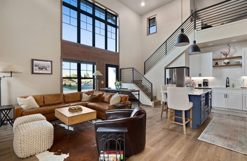 Red Lodge House | Elevated experience tailored for outdoor enjoyment